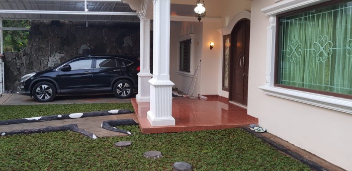 Rumah Dijual di Galaxy Pekayon Bekasi Kota